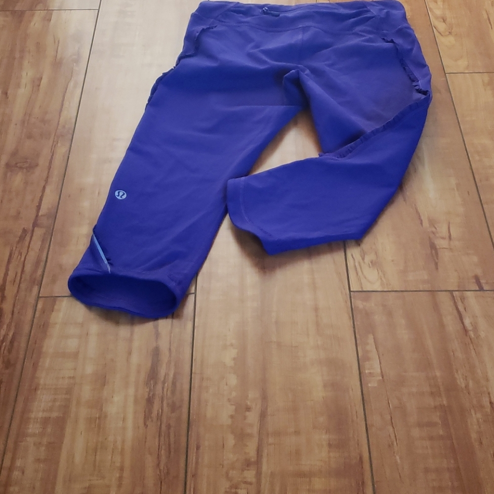 Lululemon Purple Fast & Free Ruffle Crop Capris - Picture 5 of 5